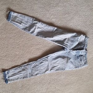 High waisted, ankle jeans